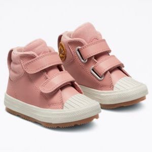 Converse Chuck Taylor All Star Berkshire Boot easy-on leather